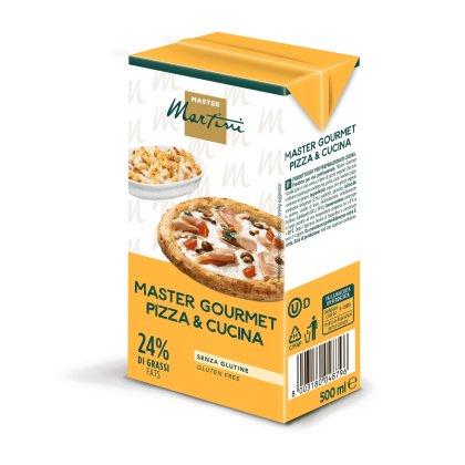 Envase amarillo de 500ml de crema Master Martini Master Gourmet Pizza & Cucina, sin gluten, 24% grasa, con pizza y gr...
