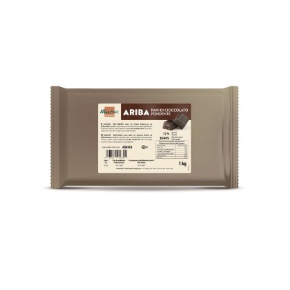 Paquete de 1kg de chocolate negro Martini Ariba (Pani di Cioccolato Fondente), 72% cacao, fondo blanco.