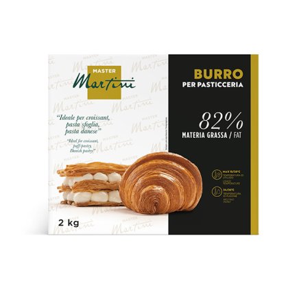 Caja de Mantequilla para Pastelería Master Martini de 2kg, 82% de grasa, con croissant y hojaldre relleno de crema.