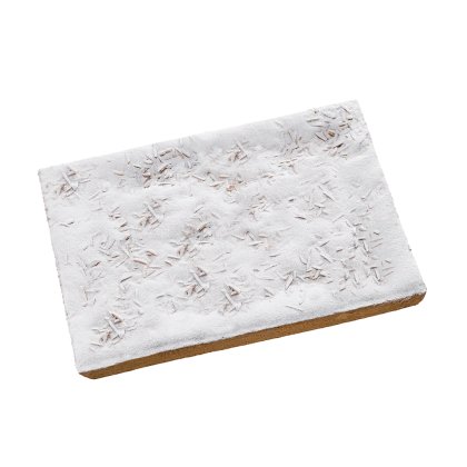 Barra de galleta rectangular con base beige, cubierta con azúcar glas y almendras laminadas.
