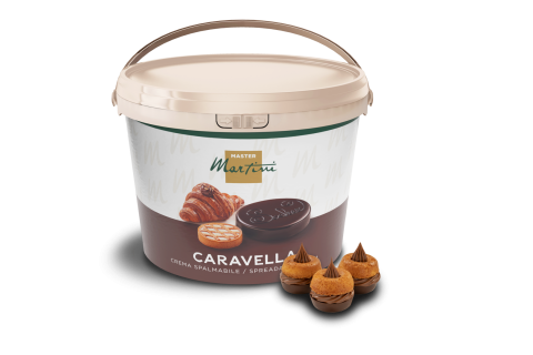 Tarrina grande de crema para untar Master Martini Caravella, con pasteles y chocolates al lado