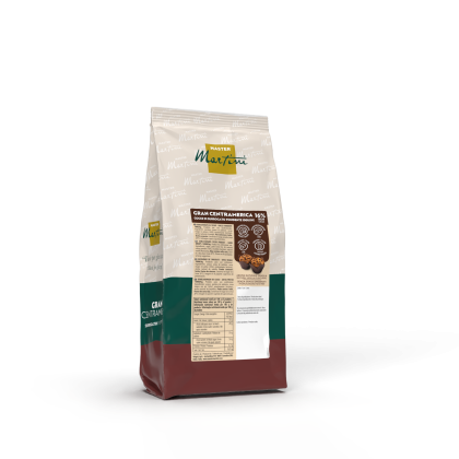 Bolsa doypack de gotas de chocolate negro Master Martini Gran Centramerica al 16%, envase crema, verde y granate.